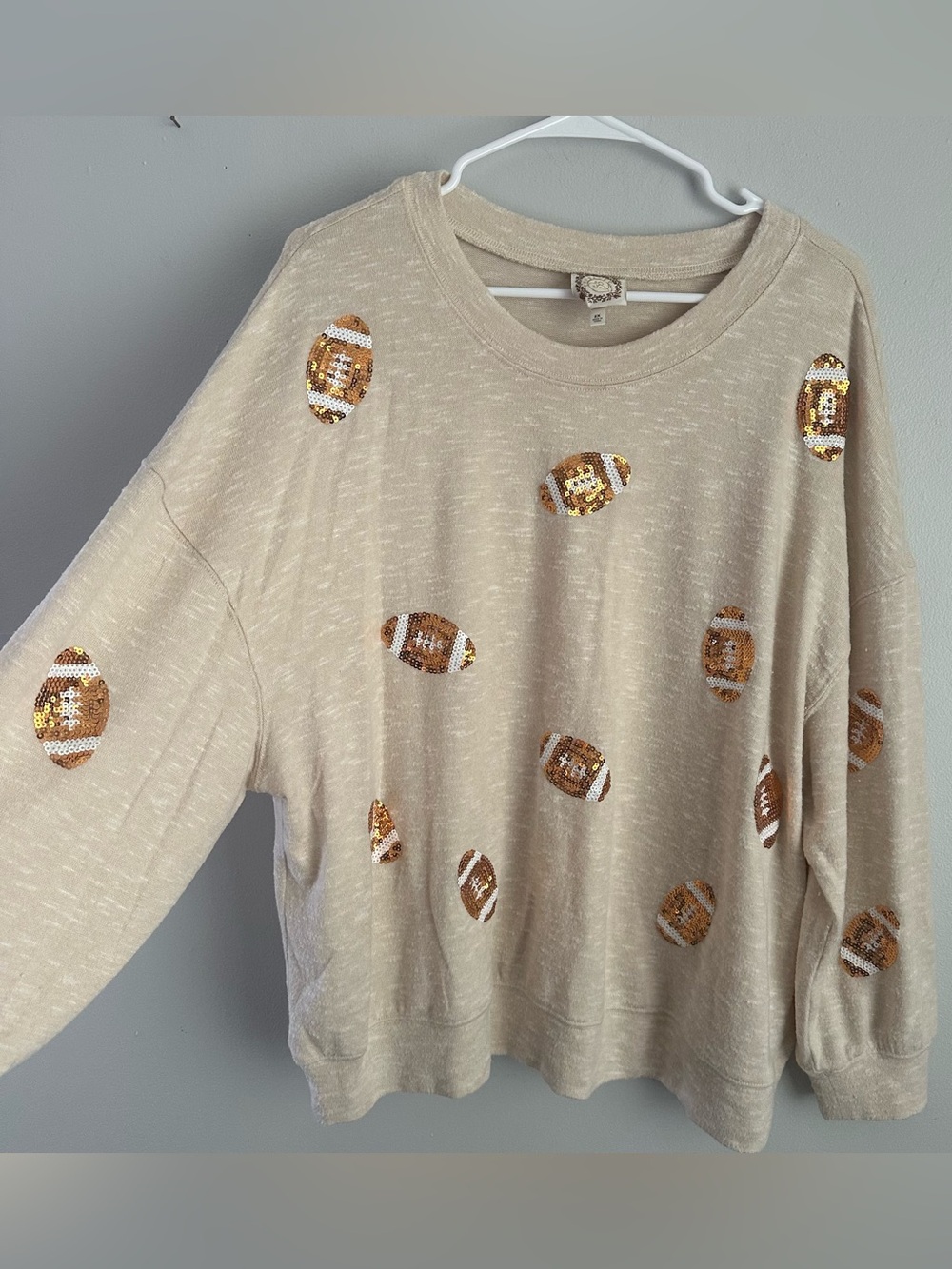 Women's 2x lightweight beige crewneck sweatshirt football sequins 2xl sweater